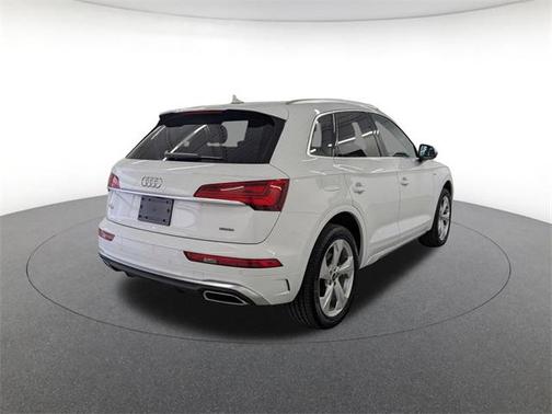 2025 Audi Q5 45 S line Premium Plus