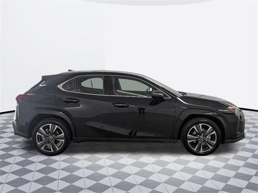 2025 Lexus UX 300h Base