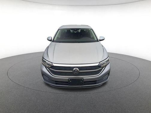 Platinum Gray Metallic 2024 Volkswagen Jetta 1.5T SE