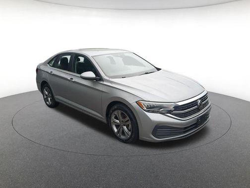 Platinum Gray Metallic 2024 Volkswagen Jetta 1.5T SE