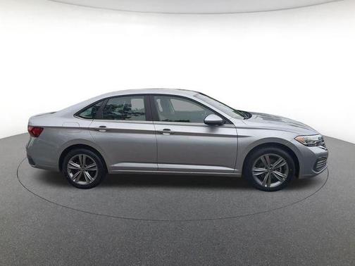 Platinum Gray Metallic 2024 Volkswagen Jetta 1.5T SE