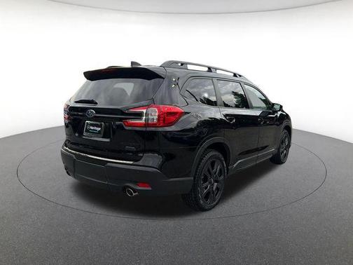 Crystal Black Silica 2024 Subaru Ascent Onyx Edition Limited 7-Passenger