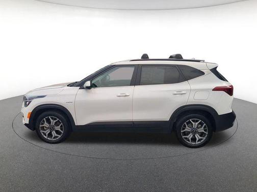 Snow White Pearl 2021 Kia Seltos EX