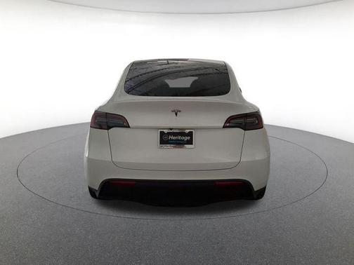 Pearl White Multi-Coat 2024 Tesla Model Y Long Range Single Motor Rear-Wheel Drive
