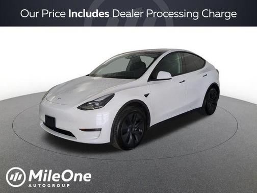 Pearl White Multi-Coat 2024 Tesla Model Y Long Range Single Motor Rear-Wheel Drive