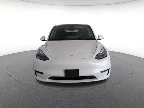 Pearl White Multi-Coat 2024 Tesla Model Y Long Range Single Motor Rear-Wheel Drive
