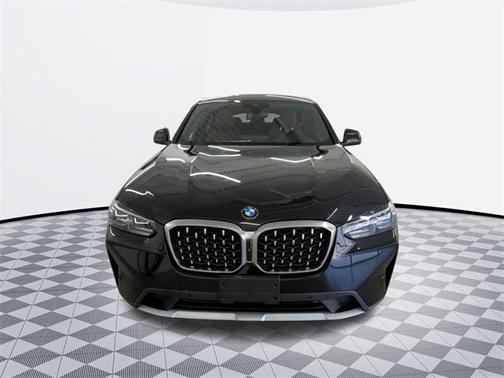2024 BMW X4 xDrive30i