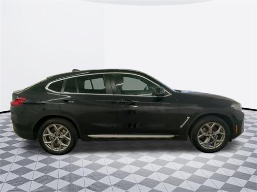 2024 BMW X4 xDrive30i