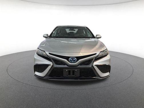Celestial Silver Metallic 2022 Toyota Camry SE