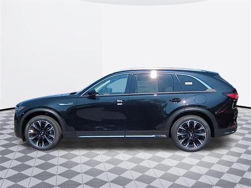 2025 Mazda CX-90 PHEV Premium Plus