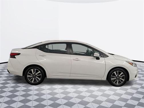 2021 Nissan Versa 1.6 SV