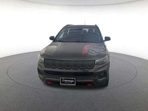 Granite Crystal Metallic Clearcoat 2022 Jeep Compass Trailhawk