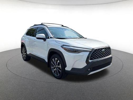 Wind Chill Pearl 2023 Toyota Corolla Cross XLE
