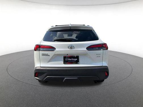 Wind Chill Pearl 2023 Toyota Corolla Cross XLE