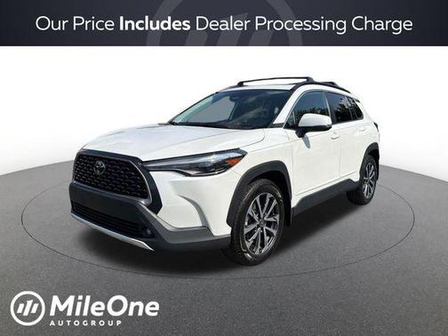 Wind Chill Pearl 2023 Toyota Corolla Cross XLE