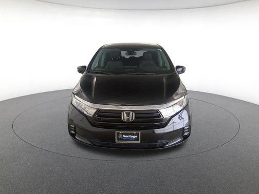 Crystal Black Pearl 2024 Honda Odyssey EX-L