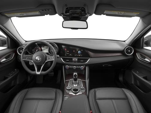 Vulcano Black Metallic 2017 Alfa Romeo Giulia Ti