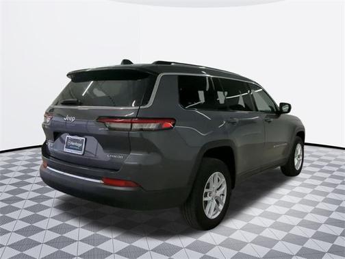 2022 Jeep Grand Cherokee L Laredo