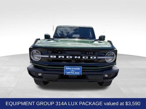 ERUPTION GREEN METALLIC 2022 Ford Bronco OUTER BANKS