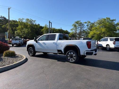 White Frost Tri-Coat 2024 GMC Sierra 2500 Denali