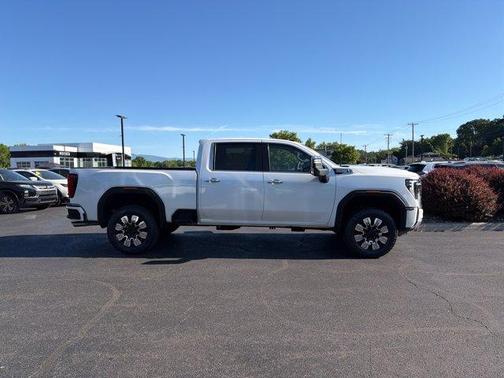 White Frost Tri-Coat 2024 GMC Sierra 2500 Denali