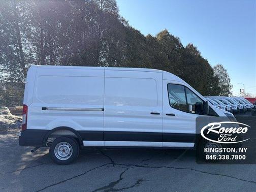 2026 Ford Transit-250 148 WB Medium Roof Cargo