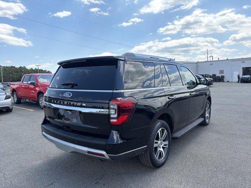 Black Metallic 2024 Ford Expedition Limited