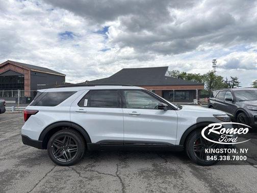 Space White Metallic 2026 Ford Explorer ST-Line