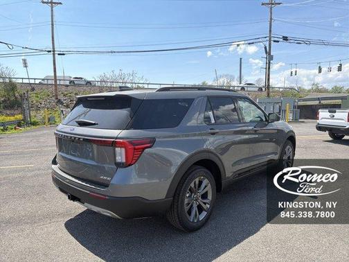 Carbonized Gray Metallic 2026 Ford Explorer Active