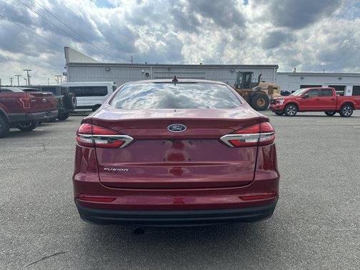 2019 Ford Fusion Hybrid SE