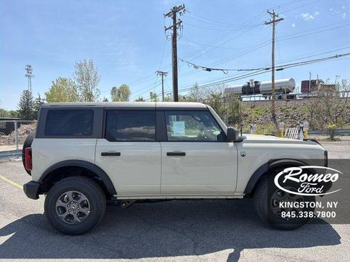 Desert Sand 2026 Ford Bronco Big Bend
