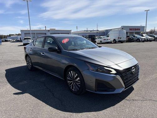Gun Metallic 2024 Nissan Altima 2.5 SV
