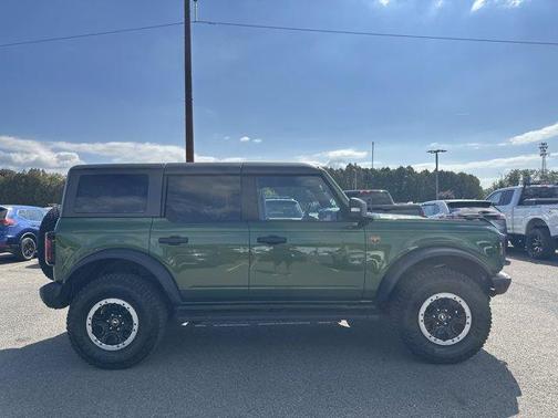 2022 Ford Bronco Badlands