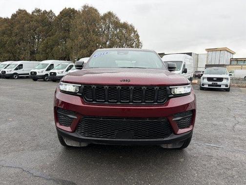 2024 Jeep Grand Cherokee Laredo