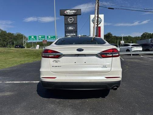 2020 Ford Fusion SE