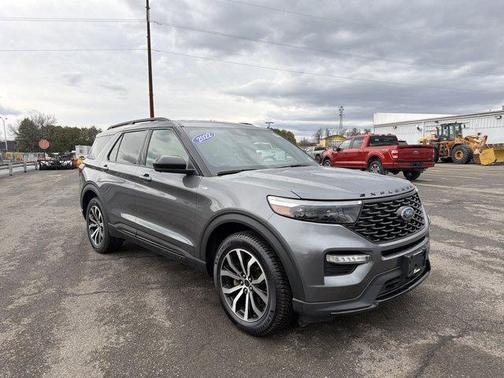 Carbonized Gray Metallic 2022 Ford Explorer ST-Line