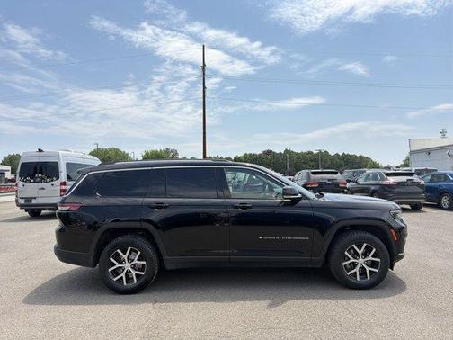 Diamond Black 2023 Jeep Grand Cherokee L Limited