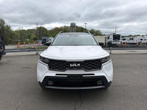 Glacial White Pearl 2023 Kia Sorento X-Line EX