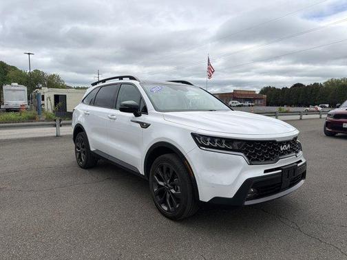 Glacial White Pearl 2023 Kia Sorento X-Line EX