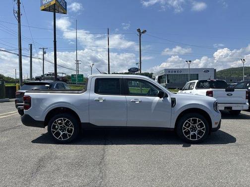 2025 Ford Maverick Lariat