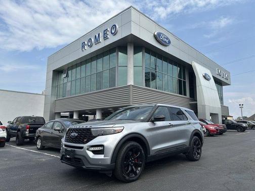 2022 Ford Explorer ST