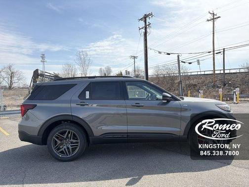 Carbonized Gray Metallic 2026 Ford Explorer ST-Line