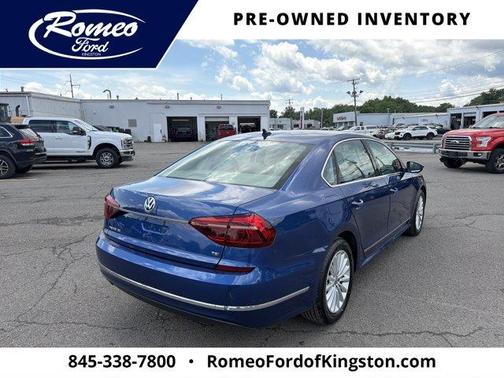 Reef Blue Metallic 2017 Volkswagen Passat 1.8T SE