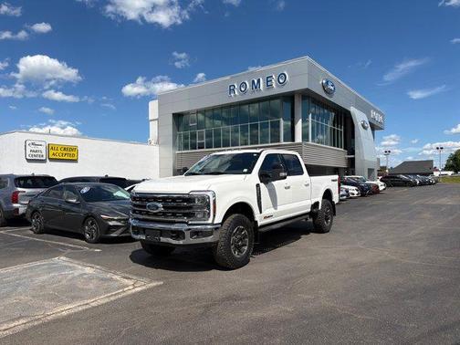 White Metallic 2024 Ford F-350 Lariat Super Duty