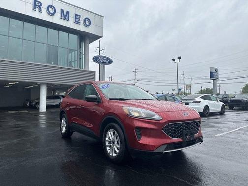 2022 Ford Escape SE