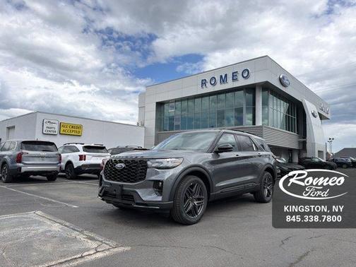 Carbonized Gray Metallic 2026 Ford Explorer ST-Line