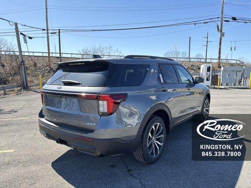 Carbonized Gray Metallic 2026 Ford Explorer ST-Line