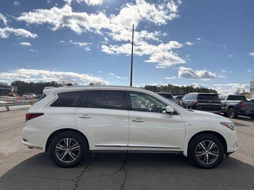 Majestic White 2020 INFINITI QX60 Luxe