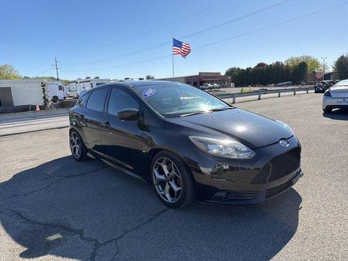 Tuxedo Black Metallic 2014 Ford Focus ST Base