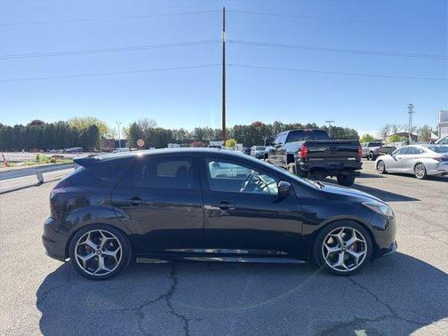 Tuxedo Black Metallic 2014 Ford Focus ST Base